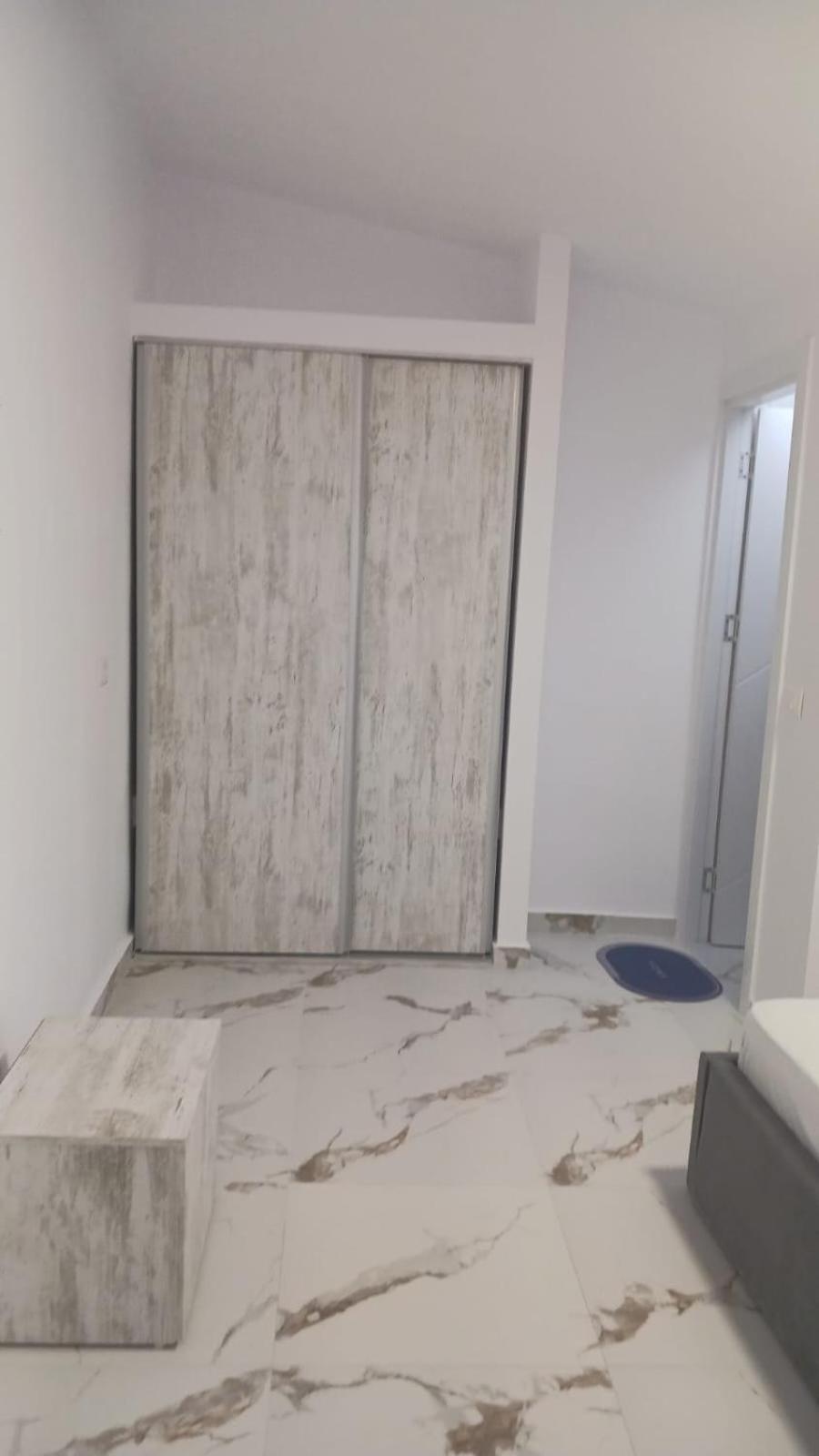 Elia Appartement Vlorë